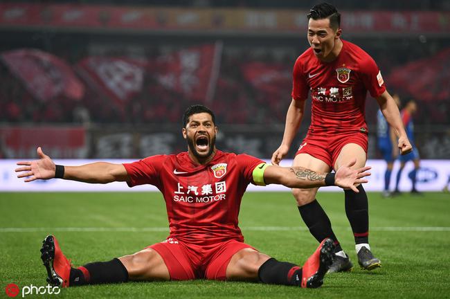 中超-颜骏凌失误U23小将补时绝杀 上港2-3负斯威