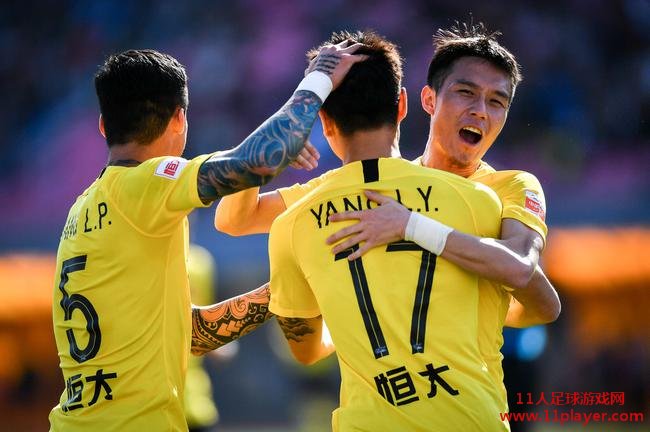 中超-暴力鸟踢头染红陈杰补时绝杀 恒大1-2人和