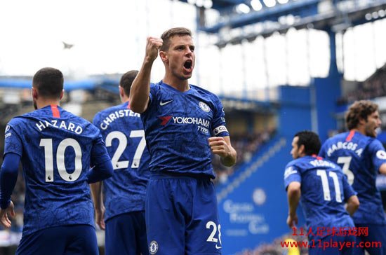 英超-阿扎尔2助攻伊瓜因破门 蓝军3-0升至第3